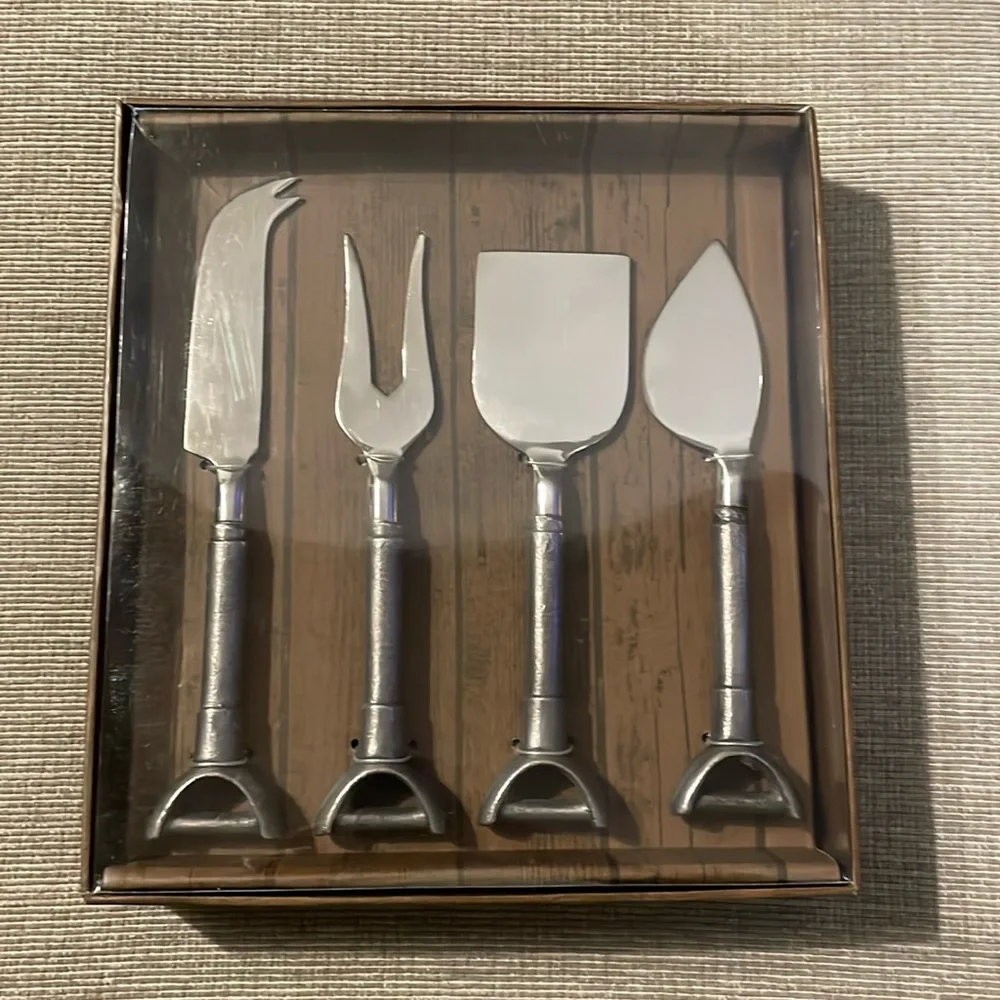 Williams-Sonoma Cheese Knives, Set of 4